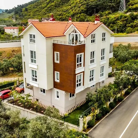 Doganin Kalbindeki Villaniz-9 Kisilik Holiday home *